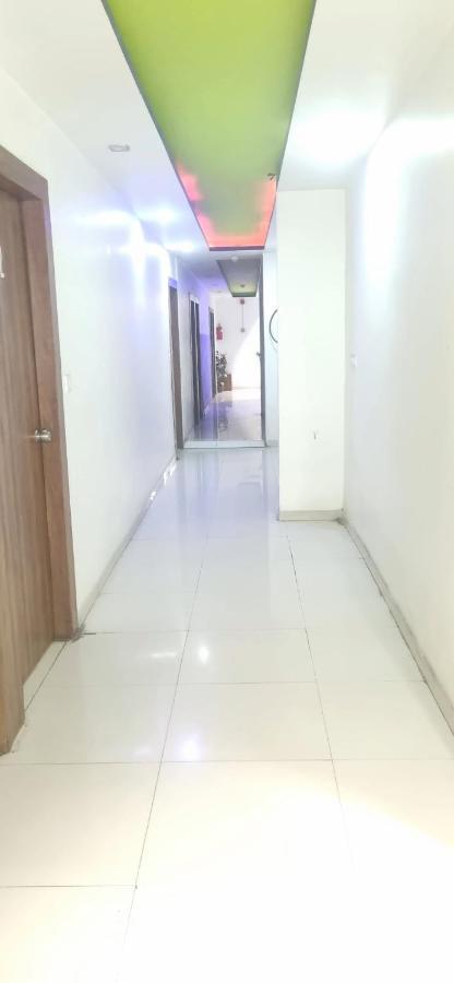 Hotel Jay Bhawani 阿穆达巴 外观 照片